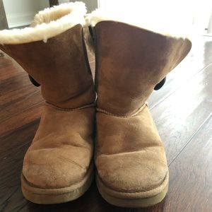 Ugg Short Boots